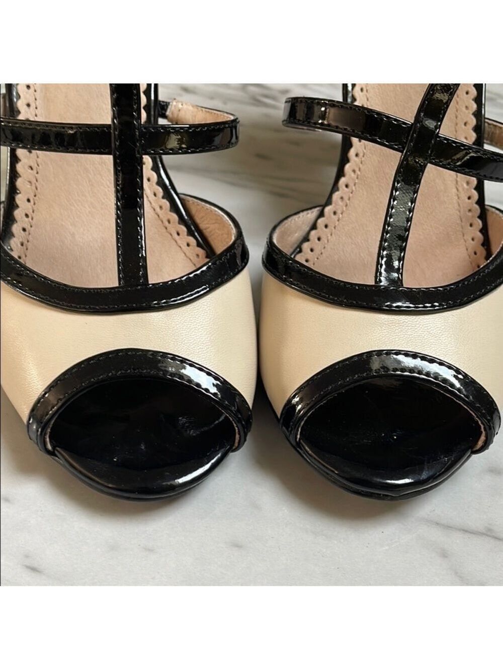 Vintage 1920s Flapper Cream and Black T-Strap Heels by “Restricted” size 7.5 - Picture 5 of 11